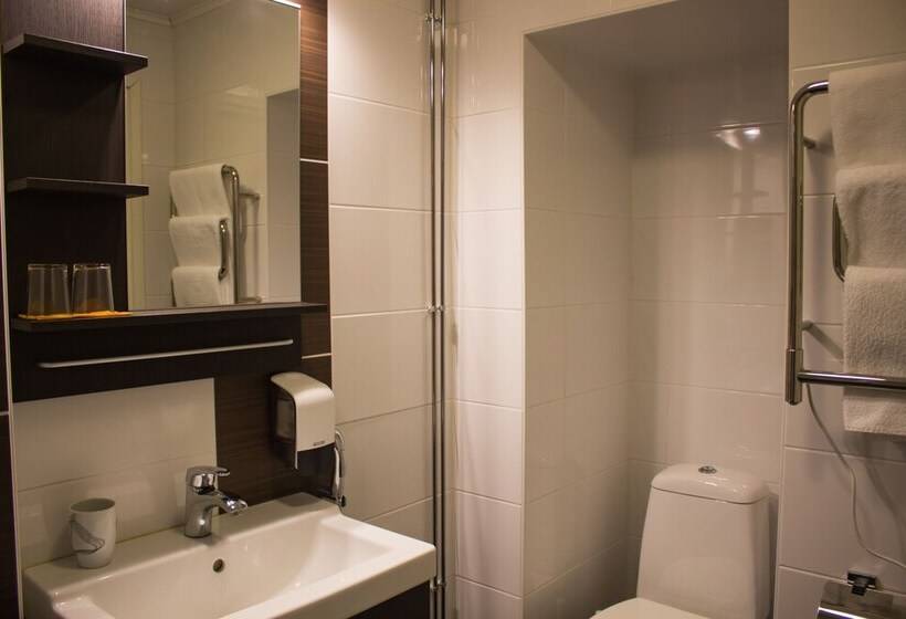 غرفة قياسية, Lapin Satu