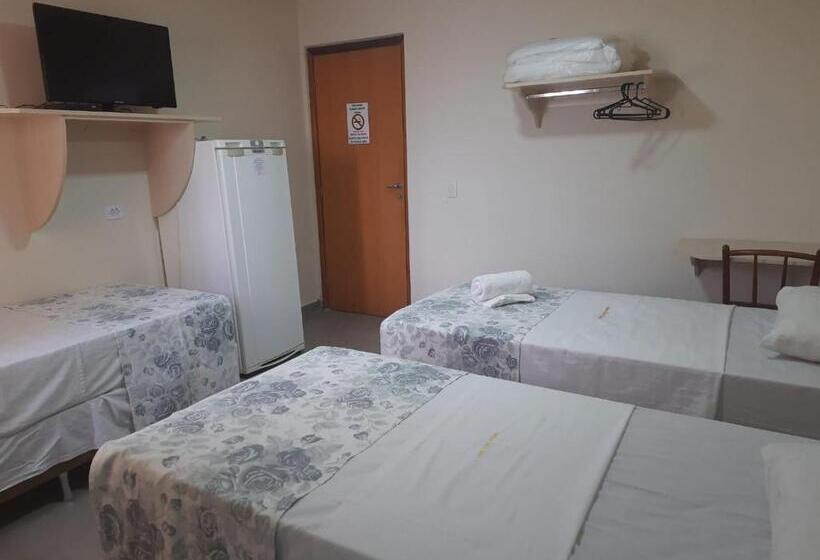 Трехместный Номер Deluxe, Londres Royal