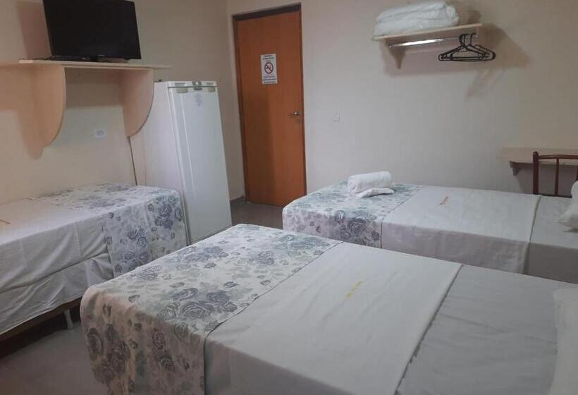 Трехместный Номер Deluxe, Londres Royal