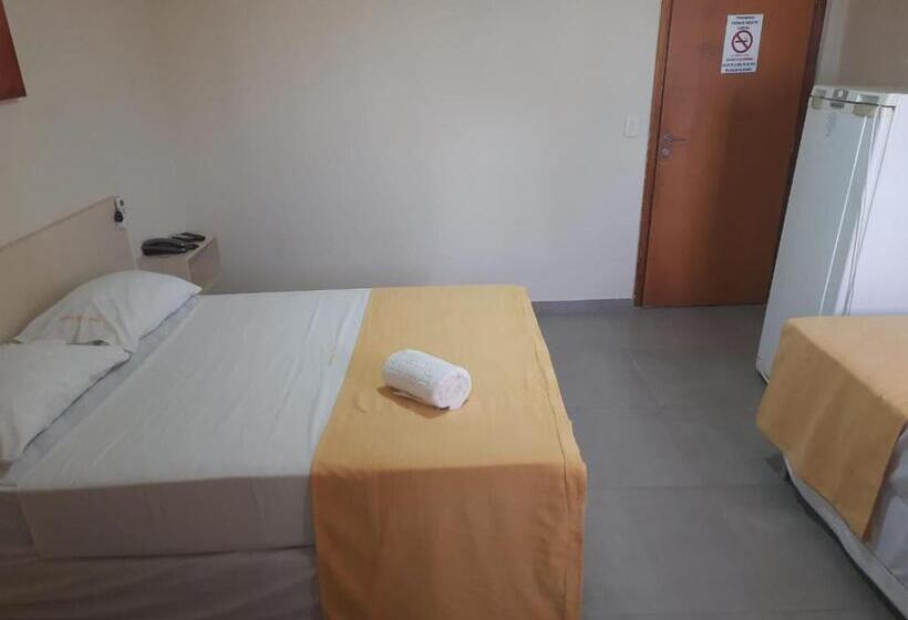 Трехместный Номер Deluxe, Londres Royal