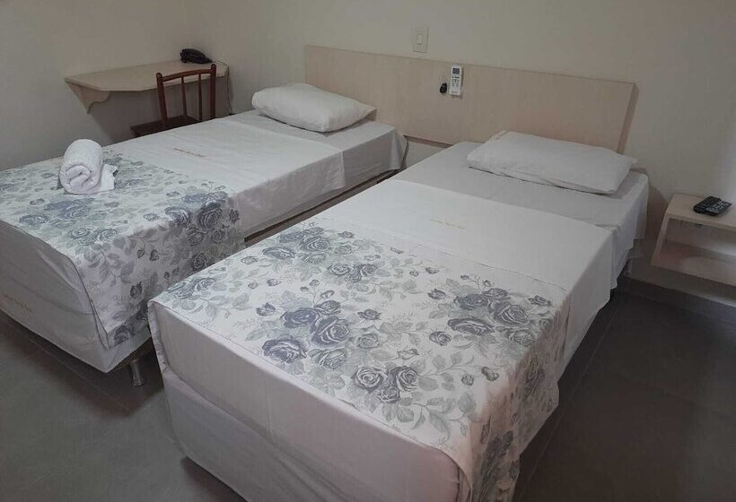 Номер Deluxe, Londres Royal