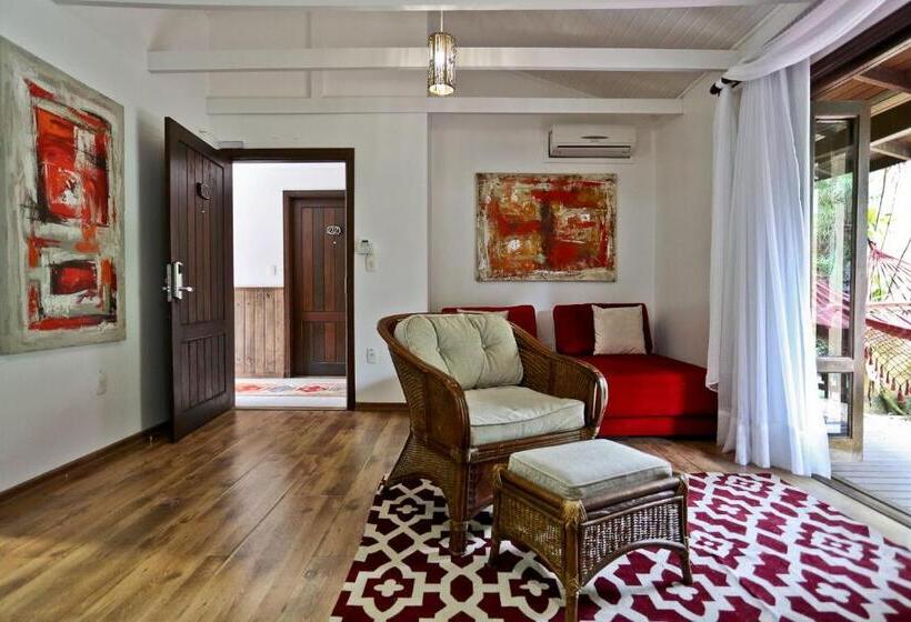 디럭스 4인 룸, Estaleiro Guest House