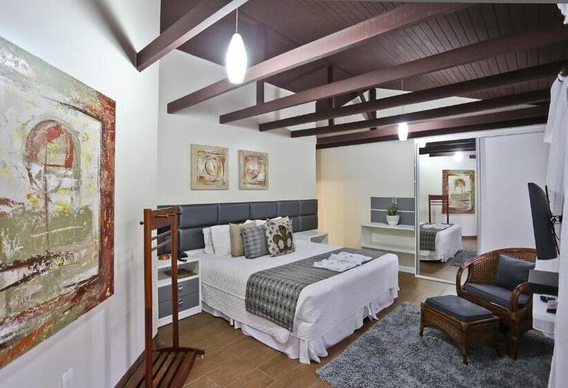 디럭스 룸, Estaleiro Guest House