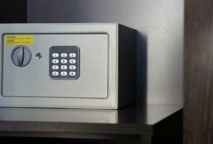 اتاق استاندارد, Rossio Garden