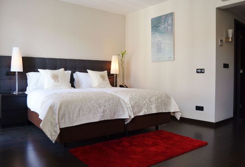 اتاق استاندارد, Rossio Garden