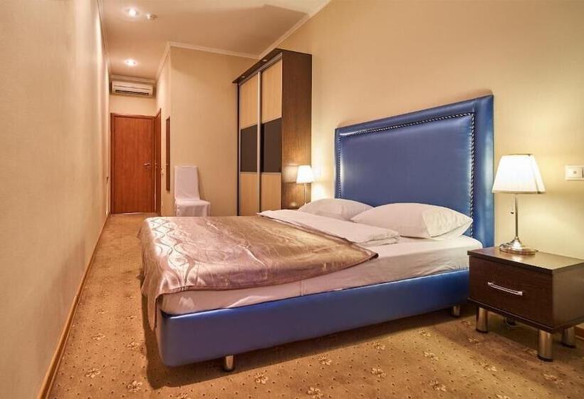 수피리어 룸, Skver Tverskaya