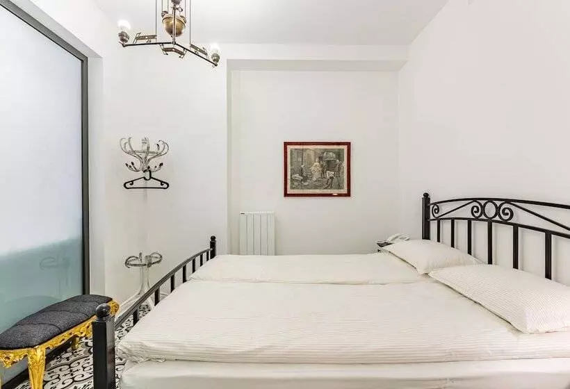 ファミリールーム, Villa Pera Suite