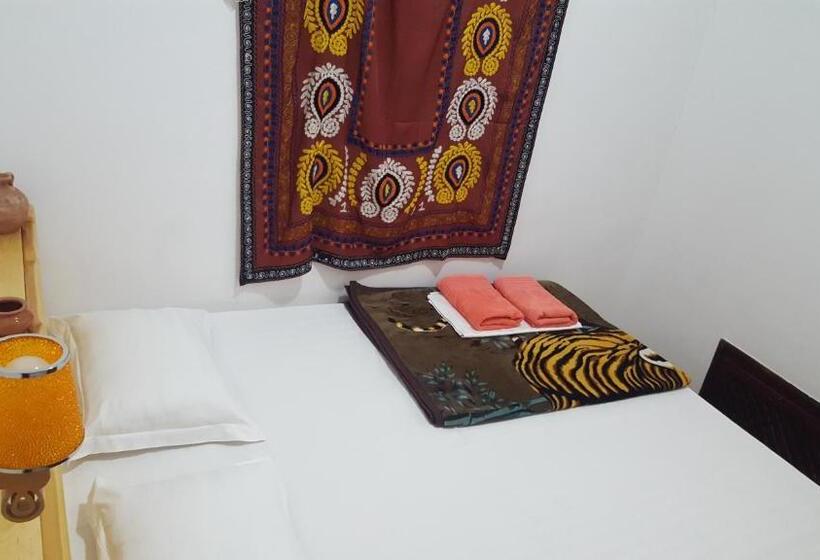 غرفة ديلوكس, Amir Hostel