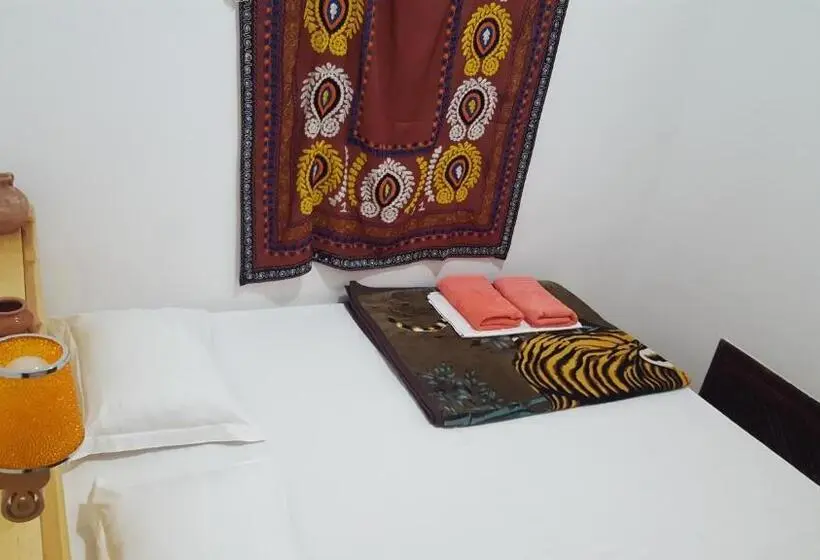 デラックスルーム, Amir Hostel