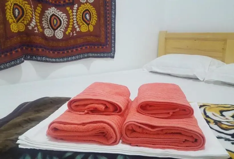 デラックスルーム, Amir Hostel