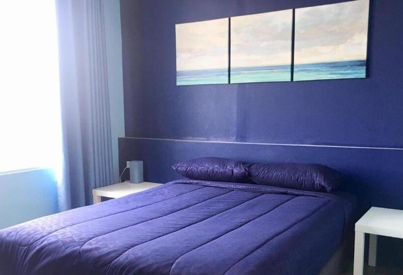 اتاق استاندارد, 43 Home