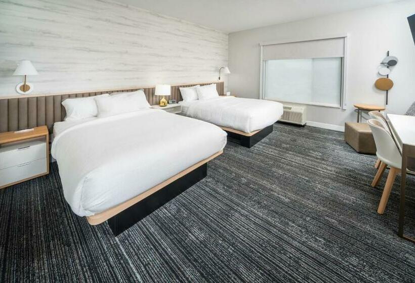 استودیوی استاندارد, Towneplace Suites By Marriott Louisville Downtown