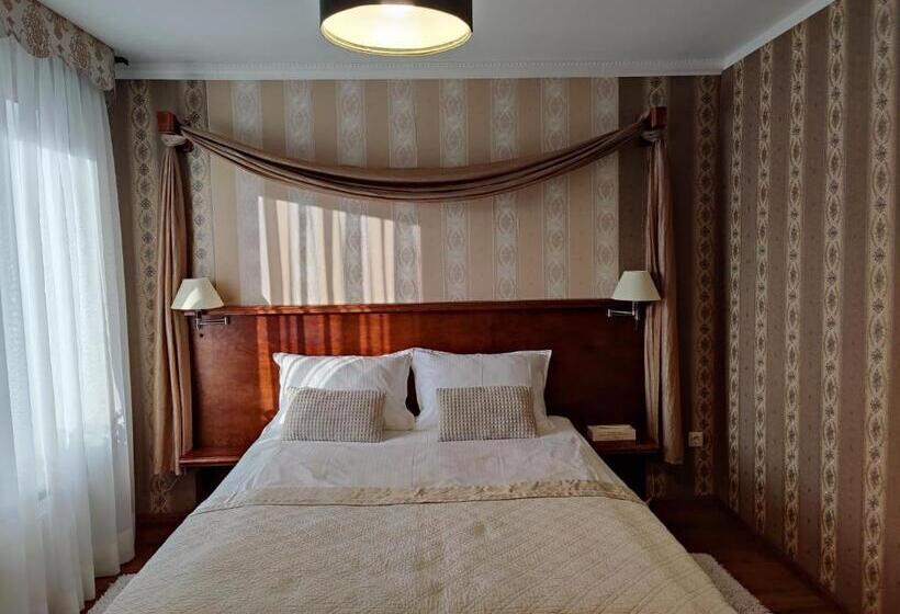 اتاق لوکس, Motelis Smakų Smakas