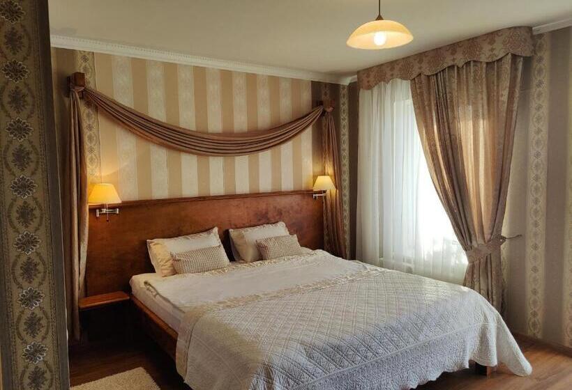 اتاق لوکس, Motelis Smakų Smakas