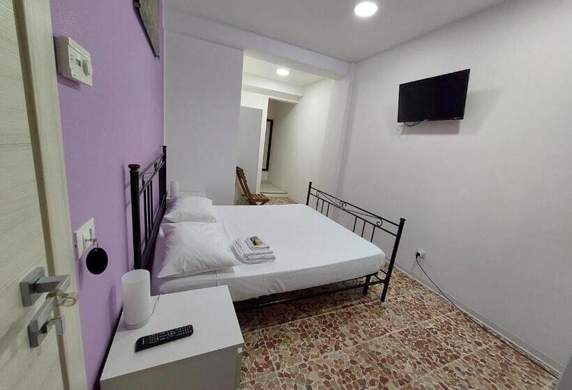 スタンダードルーム, Affittacamere 24h