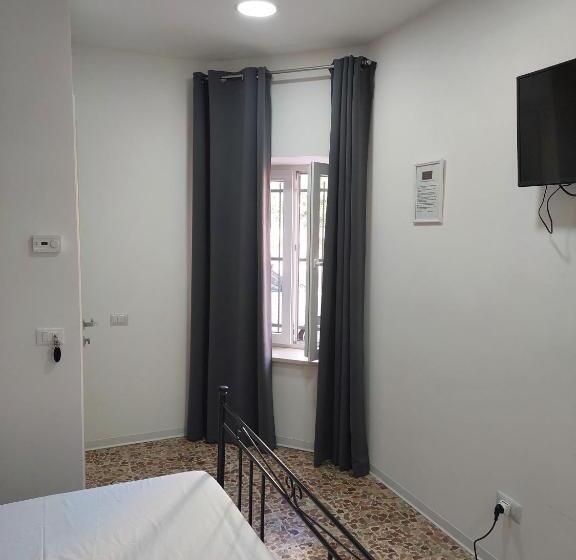 身障者適用スタンダードルーム, Affittacamere 24h