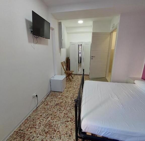 身障者適用スタンダードルーム, Affittacamere 24h