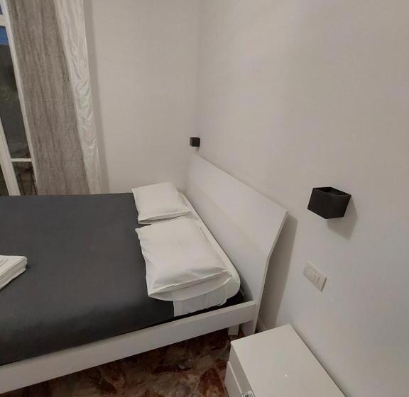 スタンダードトリプルルーム, Affittacamere 24h