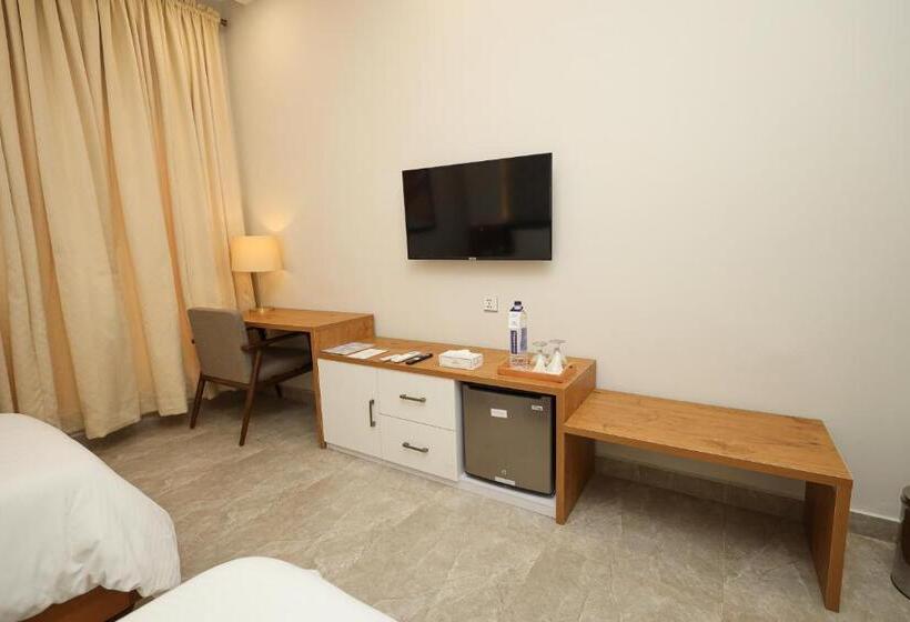 اتاق لوکس, The Mark