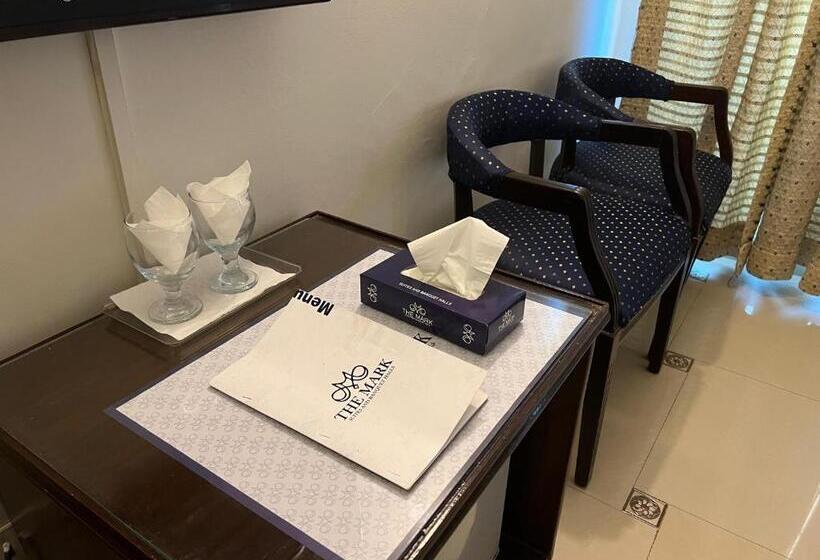 اتاق استاندارد با تخت بزرگ, The Mark