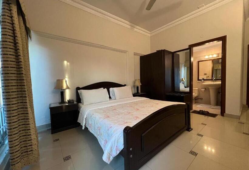 اتاق استاندارد با تخت بزرگ, The Mark