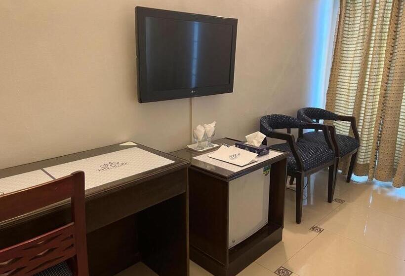 اتاق استاندارد, The Mark