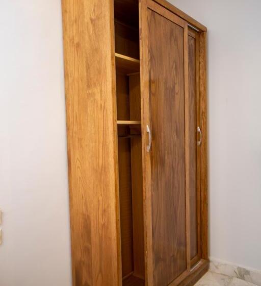 اتاق استاندارد سه نفره, Life Pyramids Inn