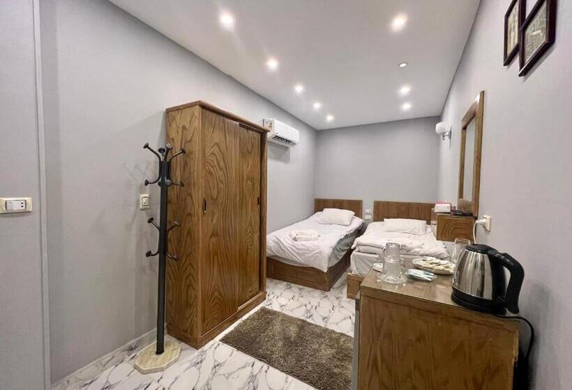 اتاق استاندارد, Life Pyramids Inn