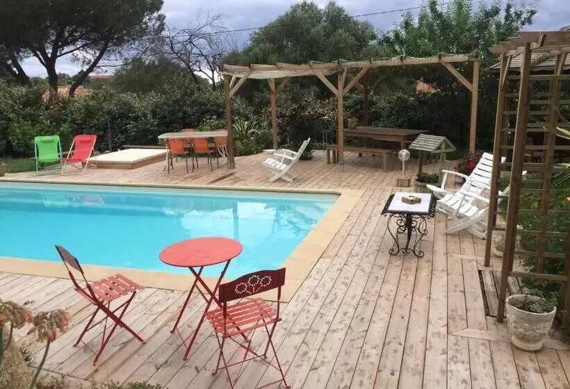 ガーデンビュースタンダードルーム, B&b Macchia Verdata Avec Piscine