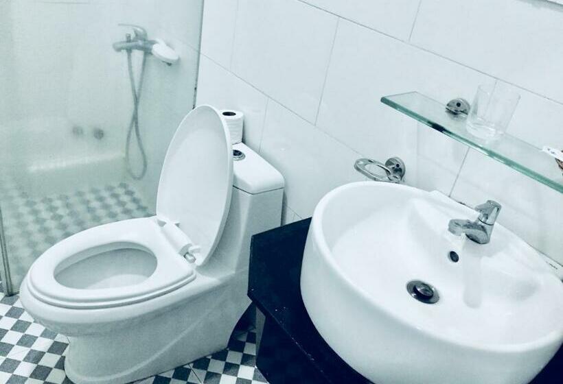 اتاق لوکس, Hồng Hạc Nha Trang