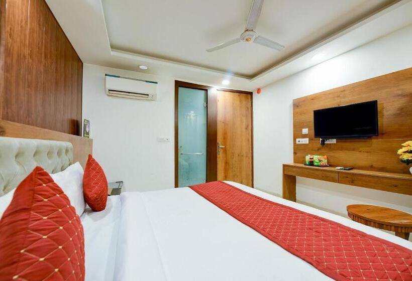 Стандартный Номер Кровать Кинг, Grand Villas Near Delhi Igi Airport