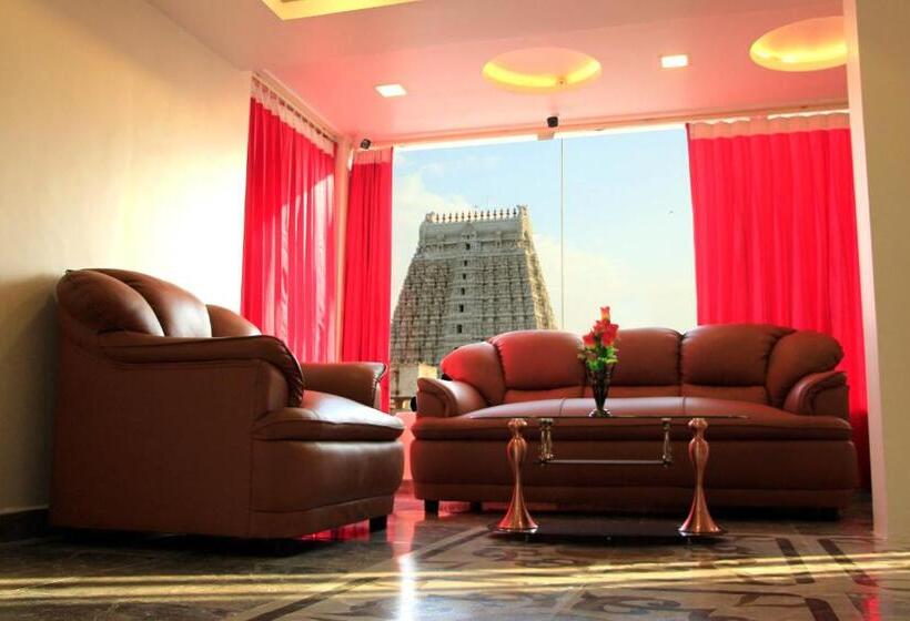 סוויטה משפחתית, Sri Sarvesha Residency Temple View