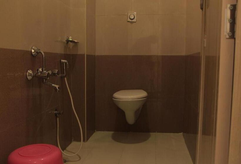 סוויטה משפחתית, Sri Sarvesha Residency Temple View