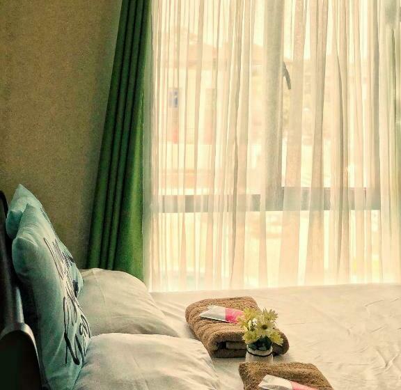 スタンダードスタジオ, New Serin Studio Condo W/pool Wifi/netflix/spotify
