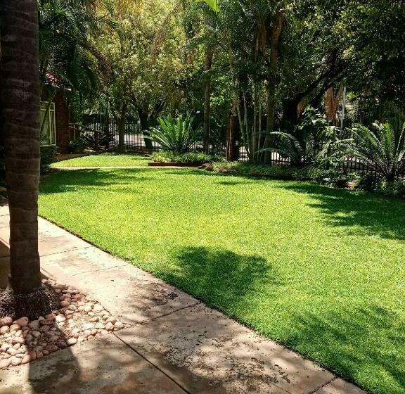 غرفة عائلية, De La Rose Guesthouse