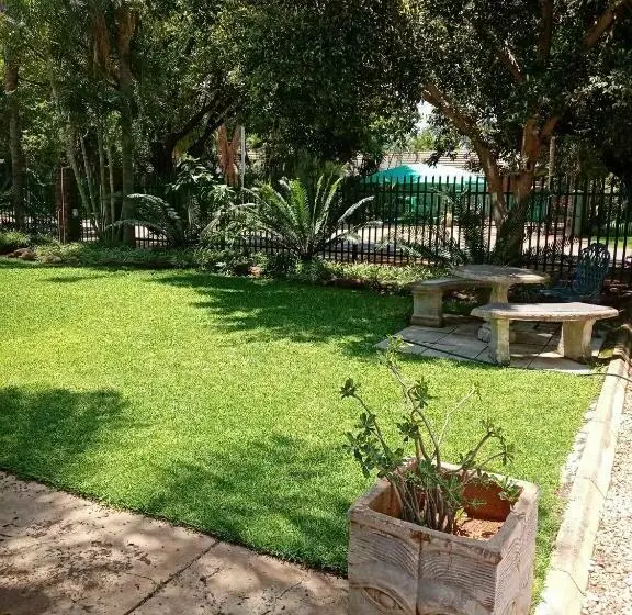 ファミリールーム, De La Rose Guesthouse