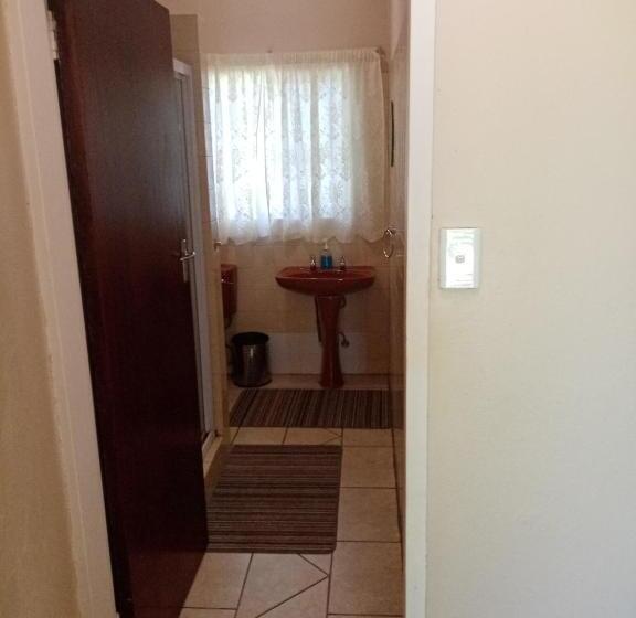 غرفة قياسية, De La Rose Guesthouse