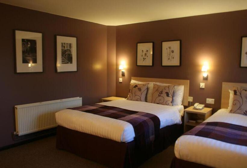 غرفة عائلية, Yorkway Motel