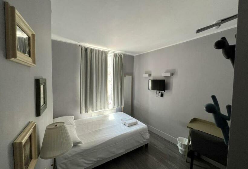 带共用浴室的标准房间, Petticoat Accommodations