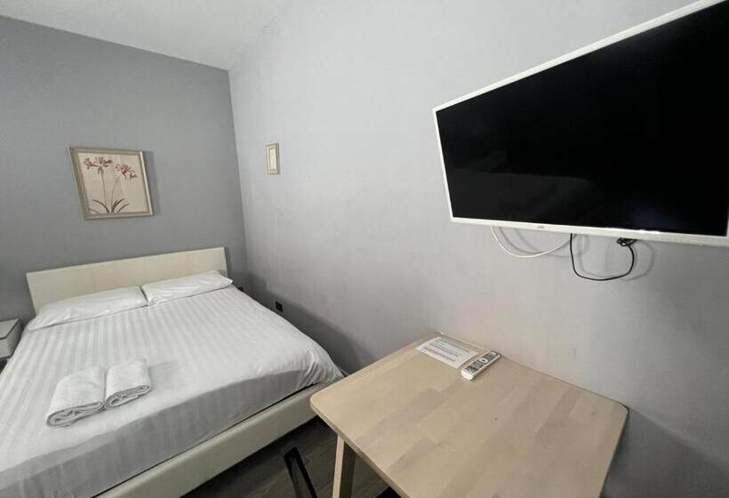 带共用浴室的标准房间, Petticoat Accommodations