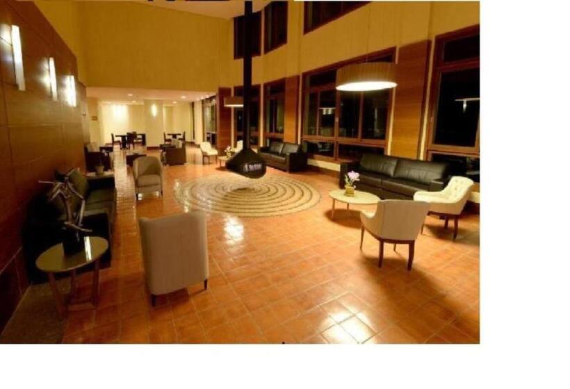 스위트, Cond Vista Azul