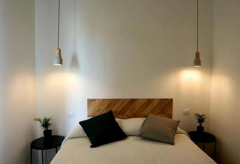 דירה בת חדר שינה 1 עם מרפסת, Casavalentina