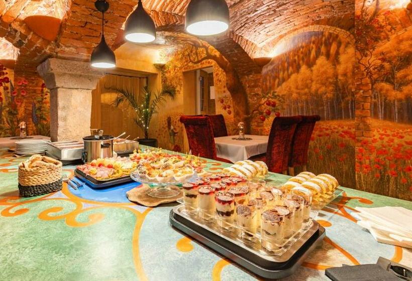 Апартаменты 2 Спальни, K2 Brunnen Haus