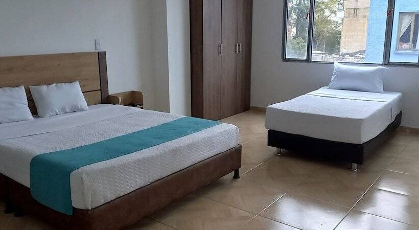 غرفة قياسية ثلاثية, Royal Cid Bogota