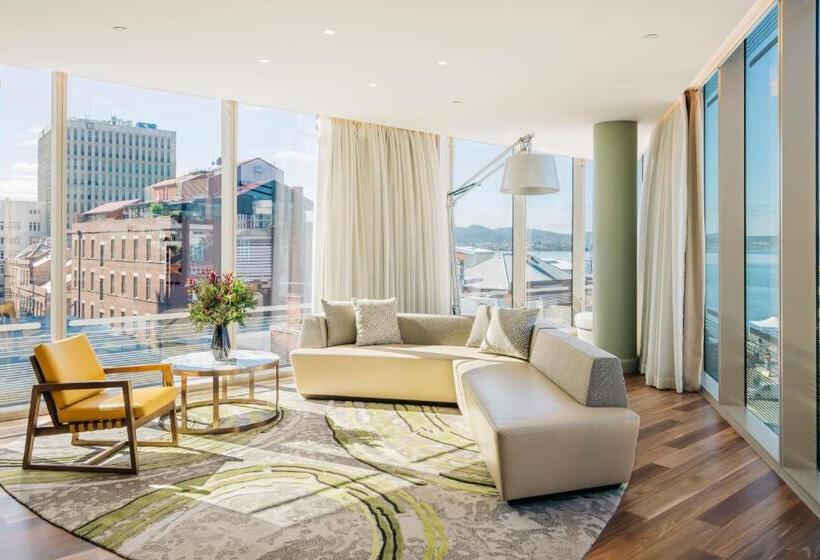 스위트 킹사이즈 침대, The Tasman, A Luxury Collection Hotel, Hobart