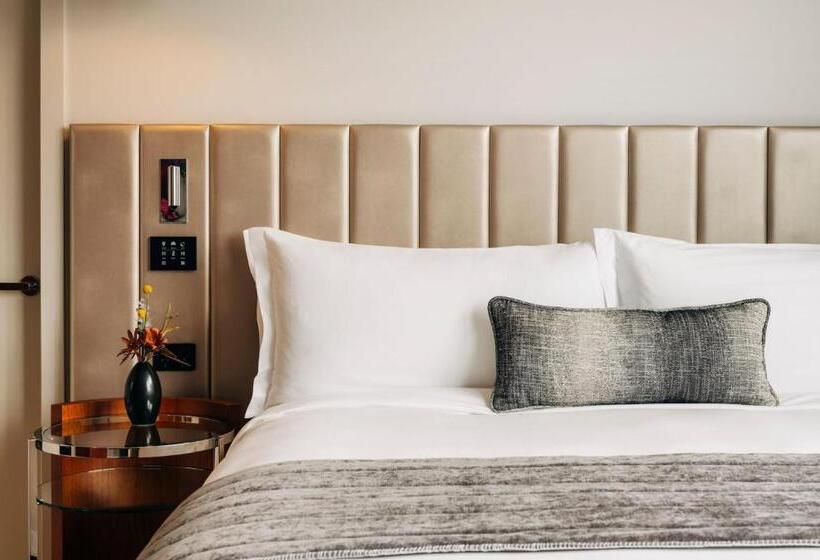 带大床的标准间, The Tasman, A Luxury Collection Hotel, Hobart