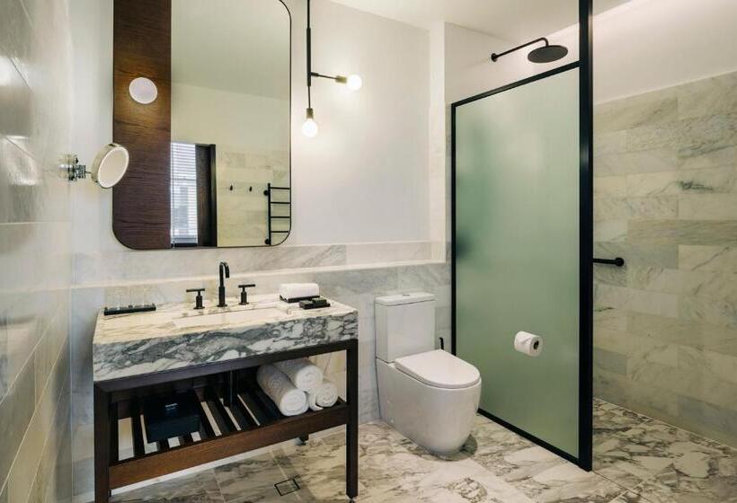 带大床的标准间, The Tasman, A Luxury Collection Hotel, Hobart