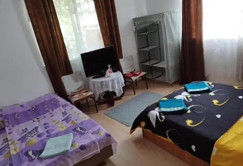 ファミリールーム, Casa Alex