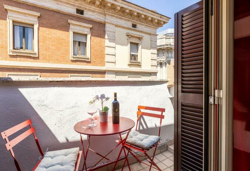 חדר דלוקס לשלושה, Vg Fontana Di Trevi 5 Stelle Camera Con Balcone