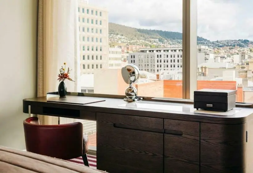 キングサイズベッドのスタンダードルーム, The Tasman, A Luxury Collection Hotel, Hobart